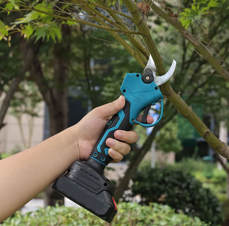 Tijeras de Podar Recargable Para Jardin RAMA CERO